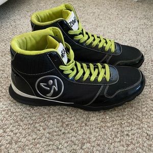 Zumba High Top Black and Lime Athletic Dance Sneakers SIZE 10 (Women)